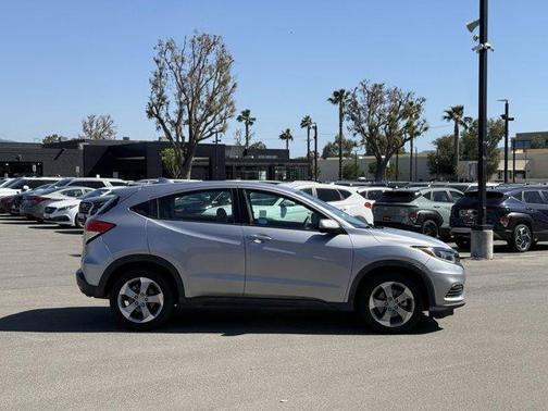 Lunar Silver Metallic 2022 Honda HR-V LX
