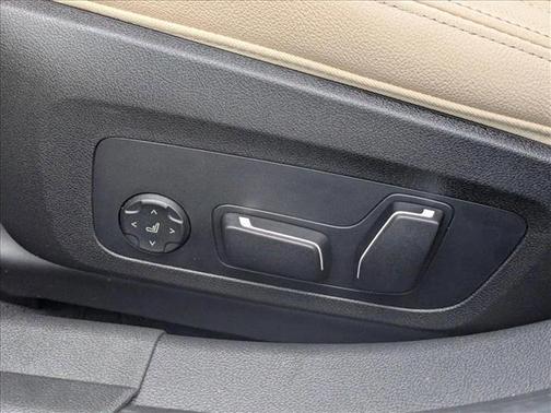 2025 BMW 330 i