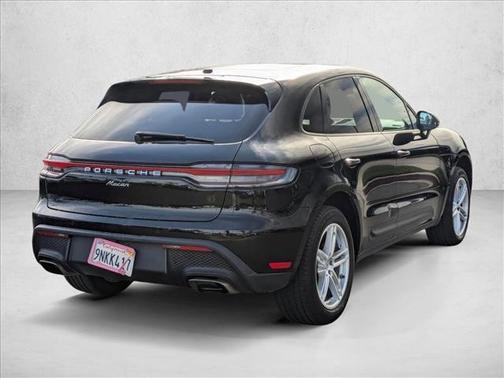 2022 Porsche Macan Base