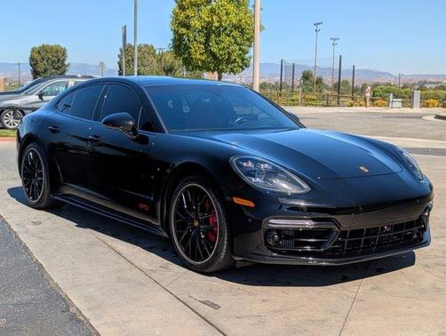 Jet Black Metallic 2021 Porsche Panamera GTS