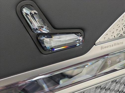 2025 BMW 760 760i xDrive