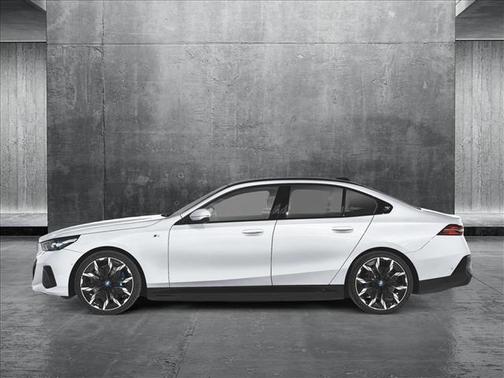 2026 BMW i5 eDrive40
