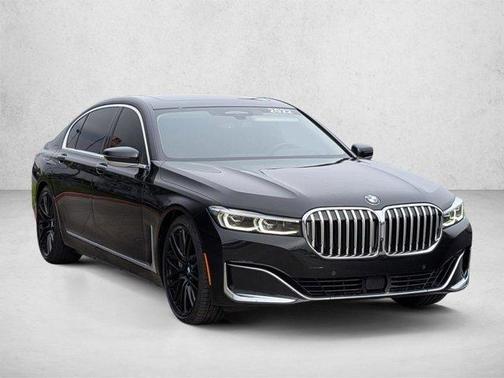 Black Sapphire Metallic 2022 BMW 750 i xDrive