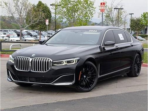 Black Sapphire Metallic 2022 BMW 750 i xDrive