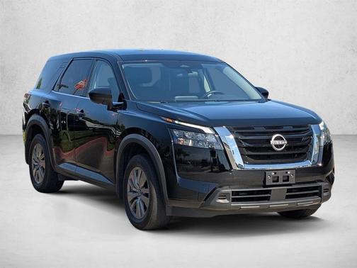 Black 2024 Nissan Pathfinder S