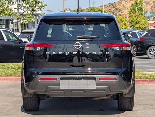 Black 2024 Nissan Pathfinder S