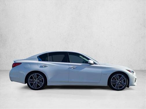 2015 INFINITI Q50 Hybrid Sport