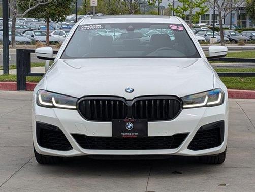 Alpine White 2023 BMW 540 i