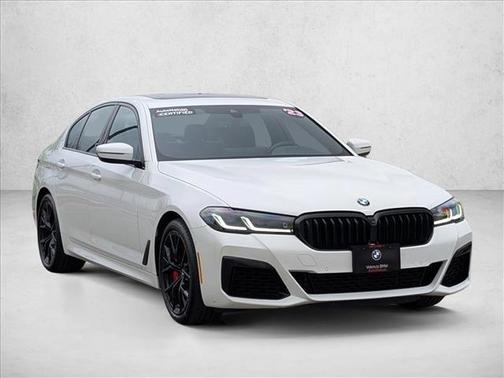 Alpine White 2023 BMW 540 i