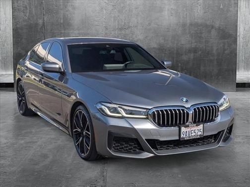 2022 BMW 530 i