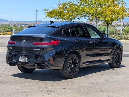 Black Sapphire Metallic 2023 BMW X4 M40i