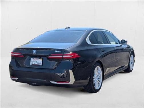 2025 BMW 530 i