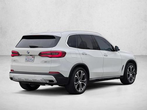 Alpine White 2023 BMW X5 xDrive40i