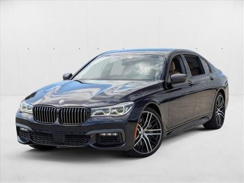 2017 BMW 750 i