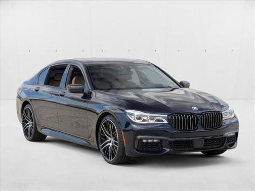 2017 BMW 750 i