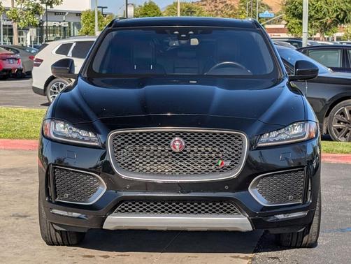 Narvik Black 2018 Jaguar F-PACE S