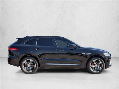 Narvik Black 2018 Jaguar F-PACE S