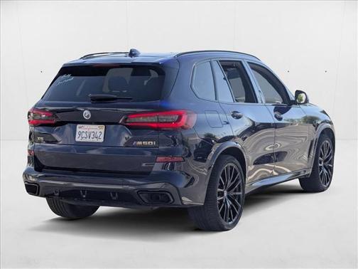 2022 BMW X5 M50i