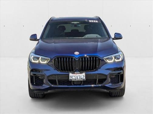 2022 BMW X5 M50i
