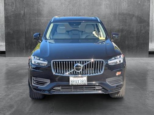 2020 Volvo XC90 Hybrid T8 Momentum 7 Passenger