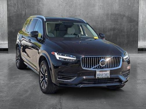 2020 Volvo XC90 Hybrid T8 Momentum 7 Passenger