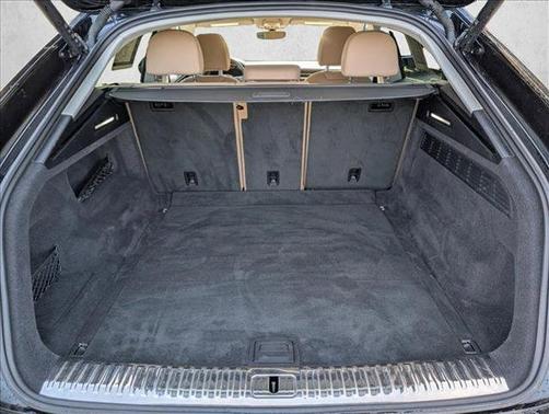 2023 Audi Q8 Premium