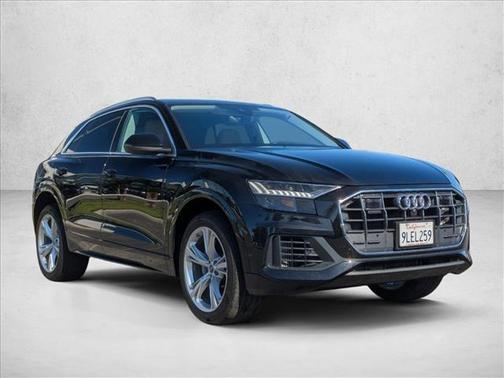 2023 Audi Q8 Premium