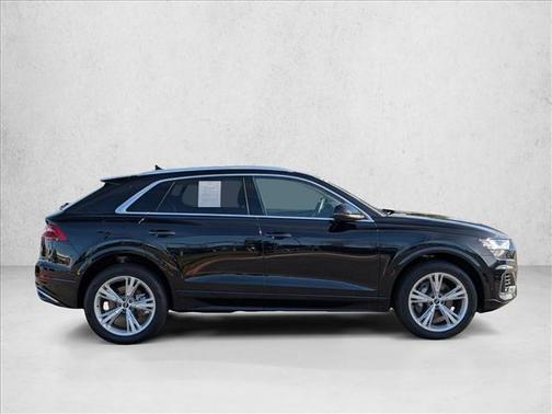 2023 Audi Q8 Premium