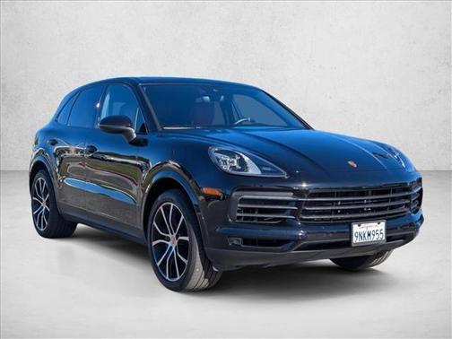2023 Porsche Cayenne Platinum Edition