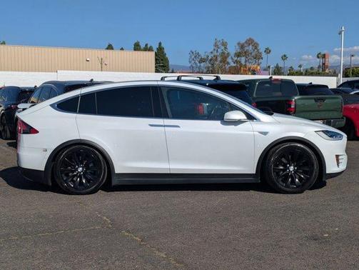2016 Tesla Model X 70D