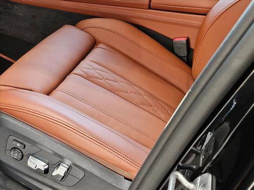 2026 BMW X7 M60i