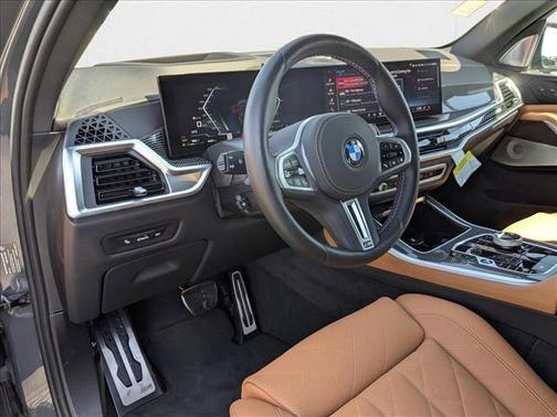 2025 BMW X5 M60i