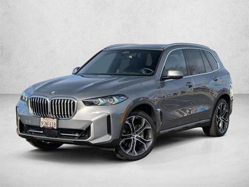 Gray Metallic 2025 BMW X5 sDrive40i