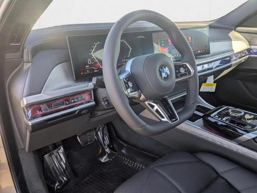 Black Sapphire Metallic 2026 BMW 750e xDrive