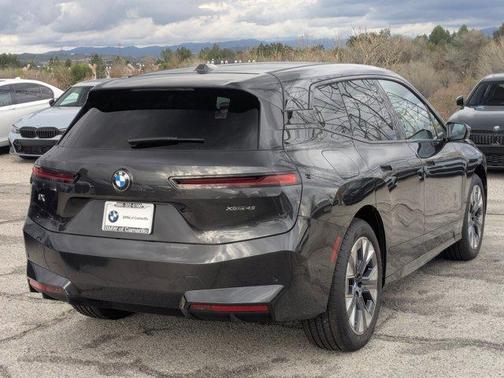 2026 BMW iX xDrive45