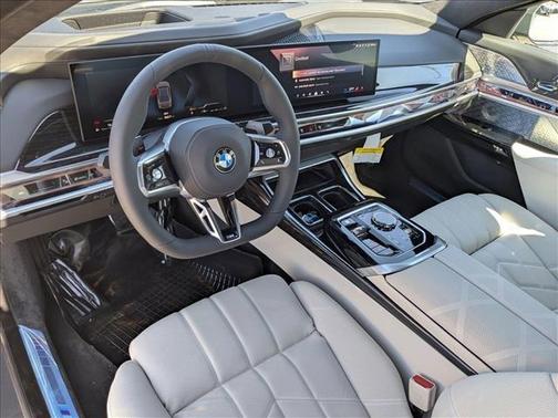 2026 BMW 740 i