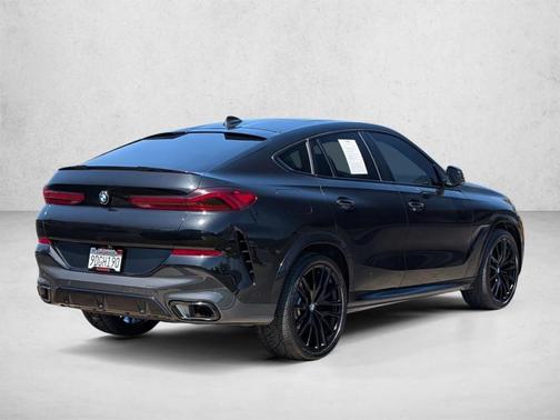 Black Sapphire Metallic 2022 BMW X6 xDrive40i