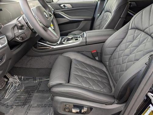 Black Sapphire Metallic 2026 BMW X7 xDrive40i