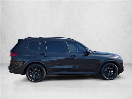 Black Sapphire Metallic 2023 BMW X7 xDrive40i
