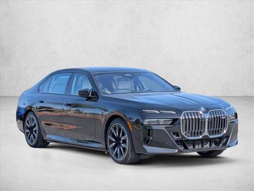 Black Sapphire Metallic 2024 BMW i7 M70