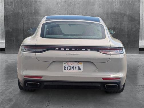 2022 Porsche Panamera
