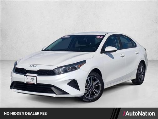 Snow White Pearl 2023 Kia Forte LXS