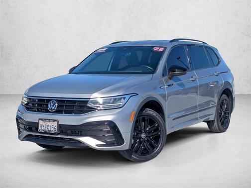 Pyrite Silver Metallic 2022 Volkswagen Tiguan 2.0T SE R-Line Black
