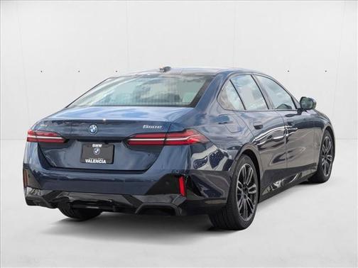 2025 BMW 550e xDrive