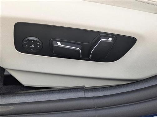 2025 BMW 550e xDrive