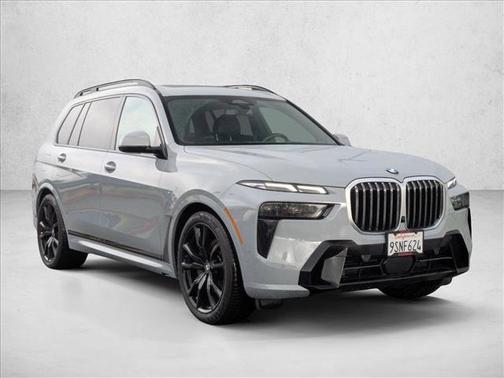 2025 BMW X7 xDrive40i