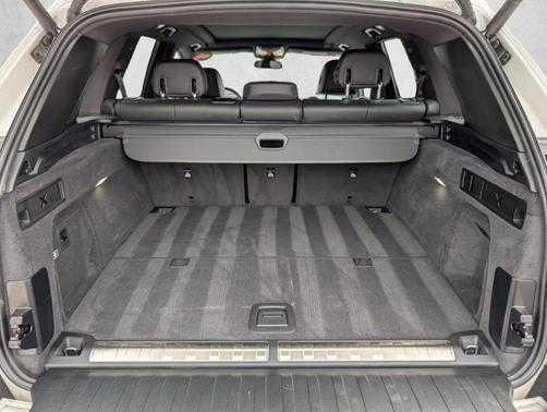 Alpine White 2024 BMW X5 PHEV xDrive50e