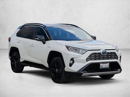 Blizzard Pearl 2020 Toyota RAV4 Hybrid XSE