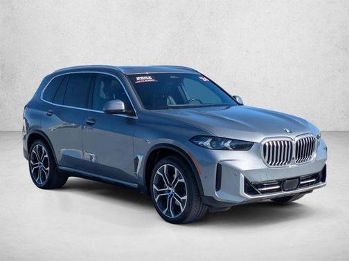 Gray Metallic 2024 BMW X5 sDrive40i