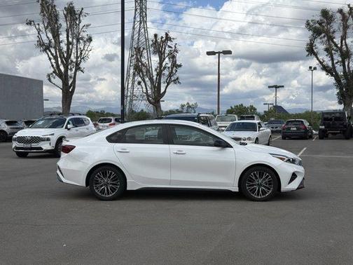 Snow White Pearl 2023 Kia Forte GT-Line